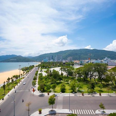 Hotel Thien Hai Куинён Экстерьер фото
