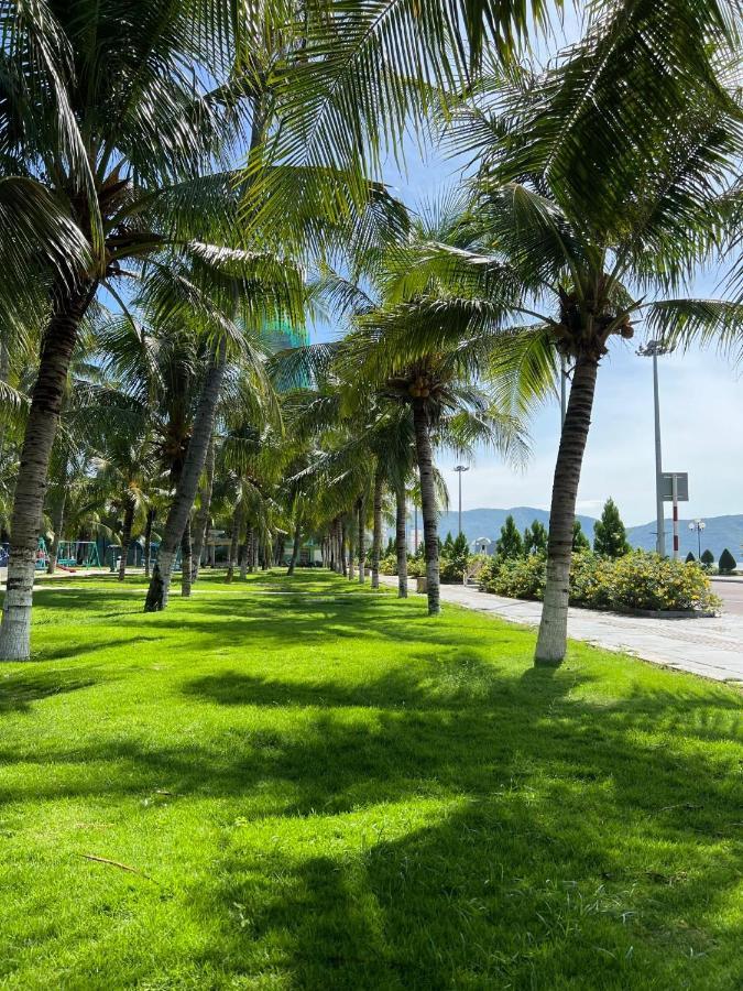 Hotel Thien Hai Куинён Экстерьер фото