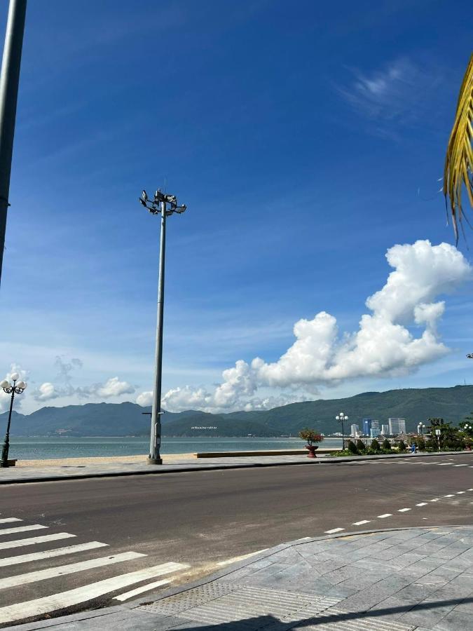 Hotel Thien Hai Куинён Экстерьер фото